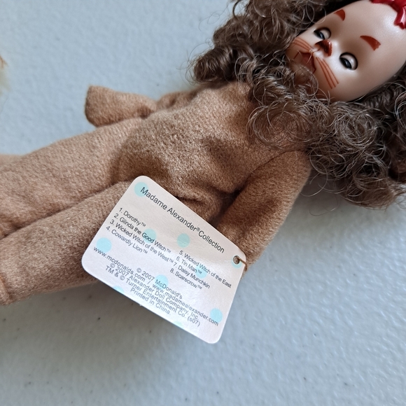 Madame Alexander Wizard of Oz Lion dolls - Picture 4 of 5
